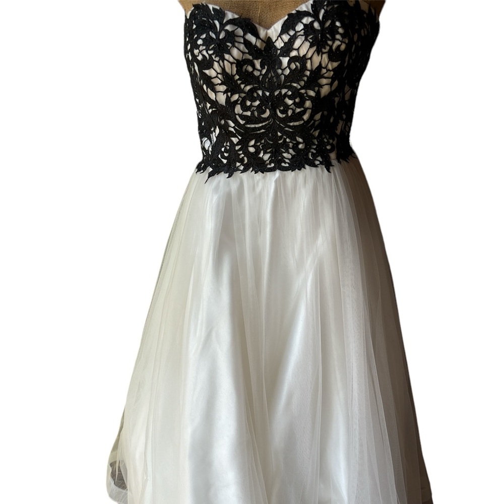 Night Studios prom/wedding gown size 16